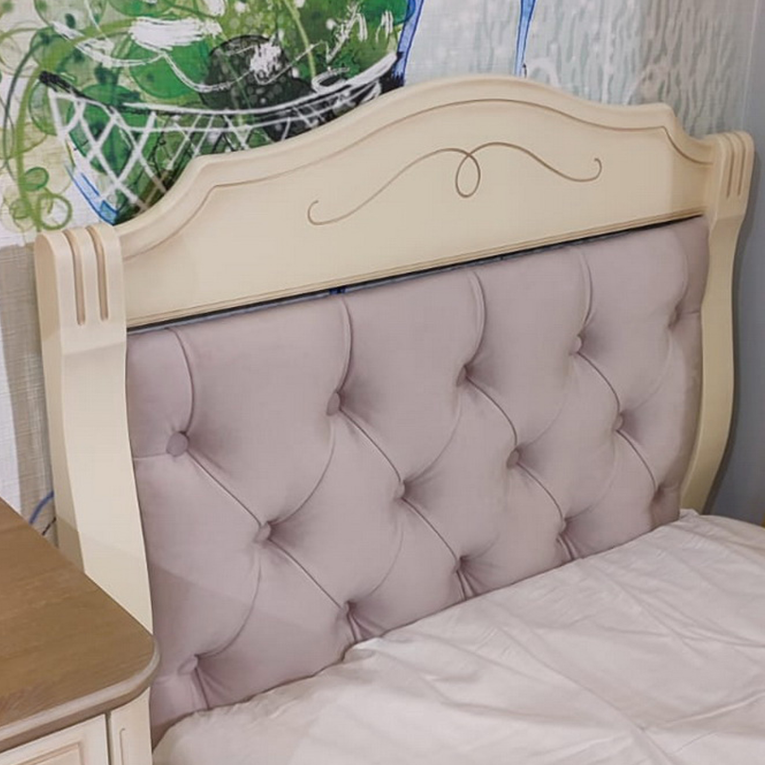 Кровать мягкая массив с ящиком Бетти №37 1200х2000