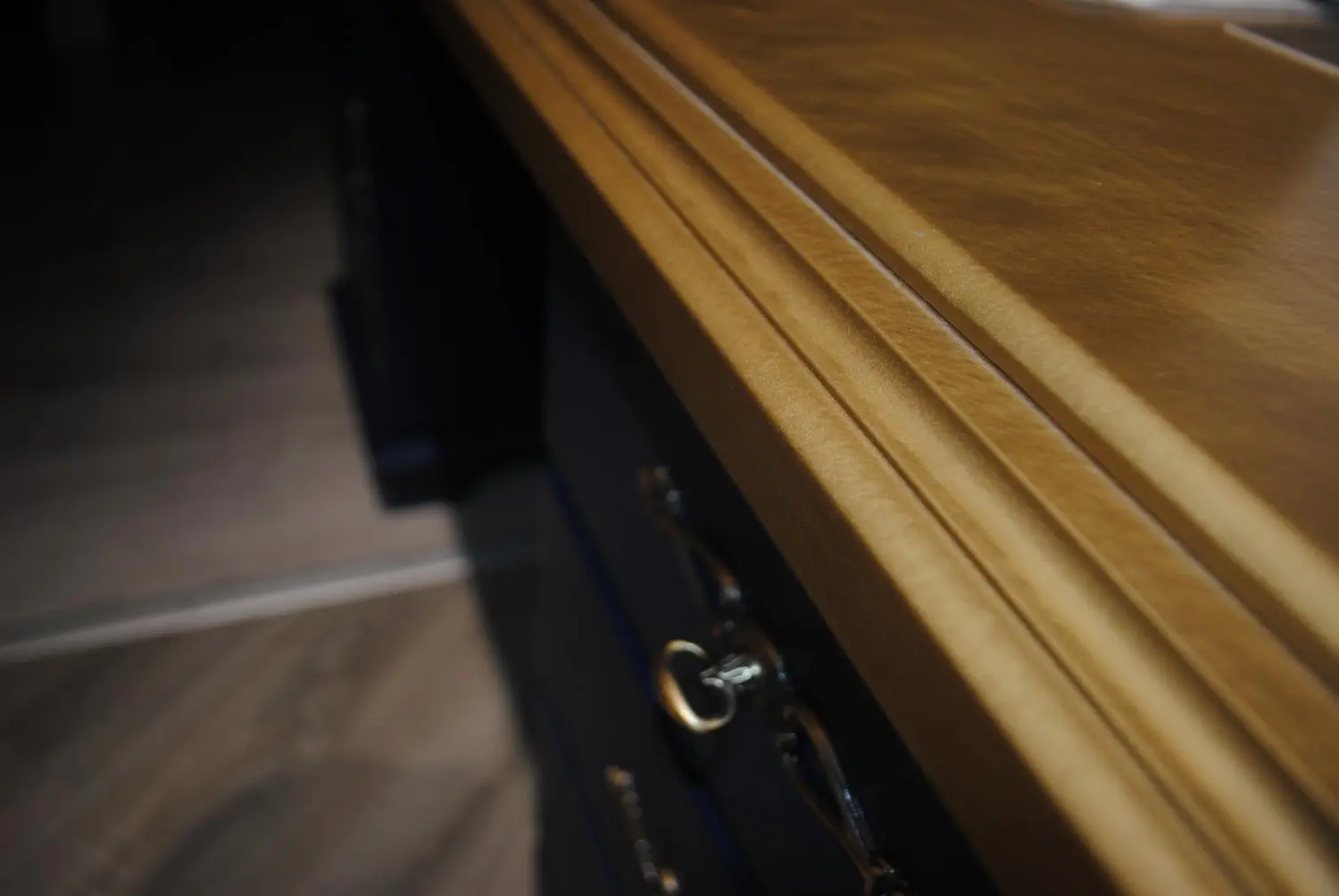 Стол Брусно кабинетный 2-тумбовый 6.3.02