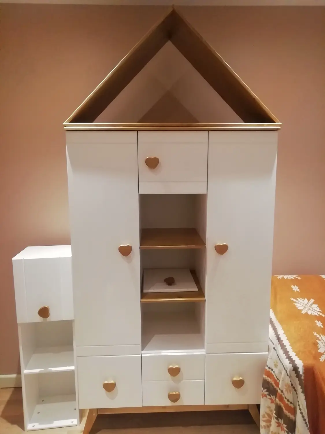 Шкаф детский с 4 ящиками массив сосны ТК №2 3-ств.