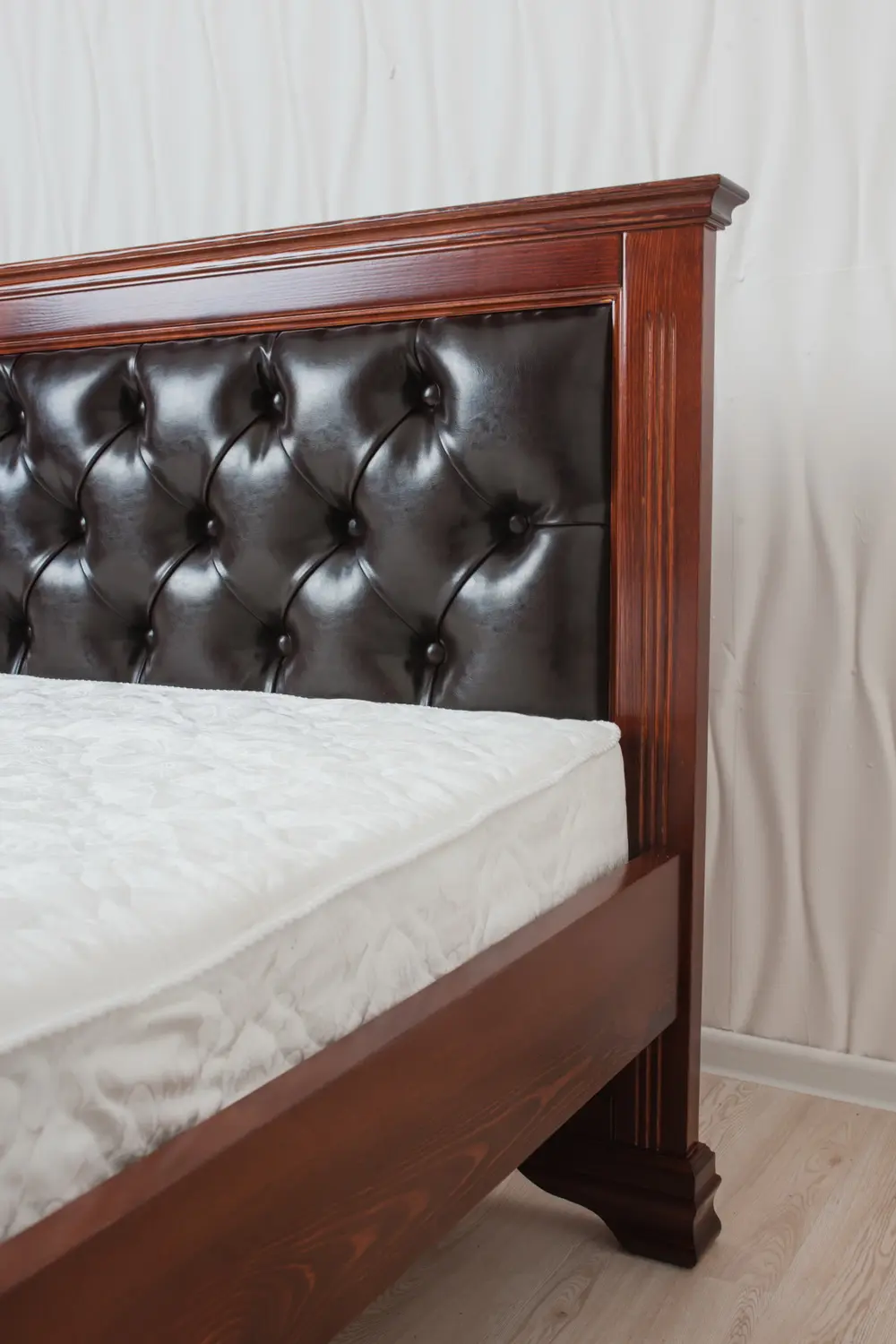 Кровать Тэфи 1800х2000