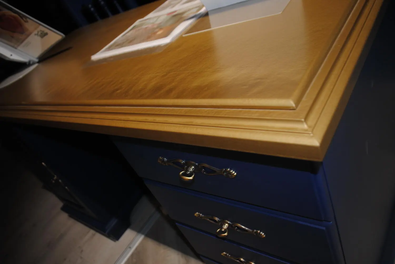 Стол Брусно кабинетный 2-тумбовый 6.3.02