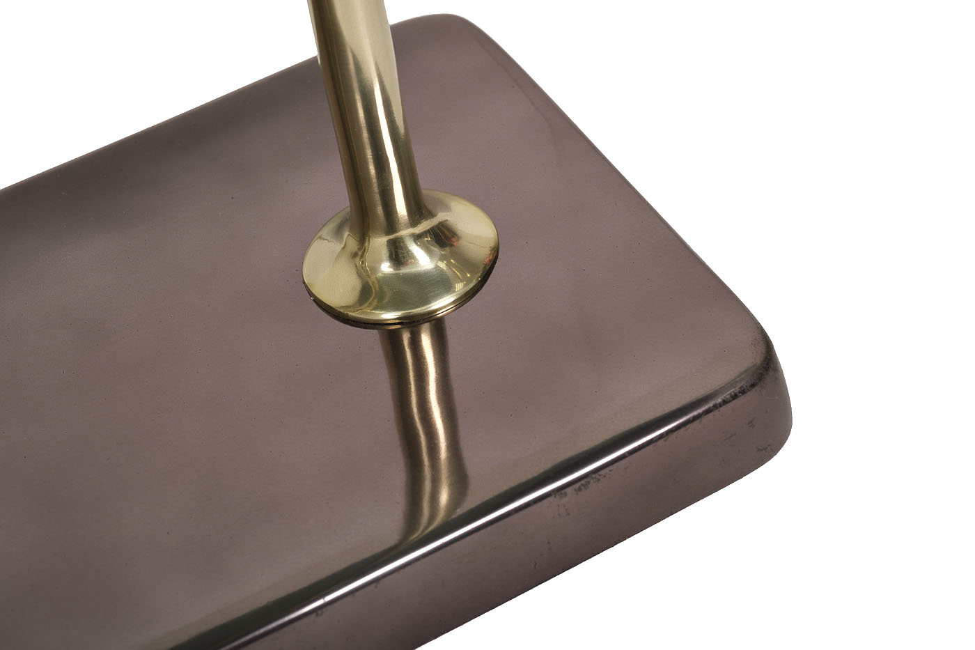 69-1118119 Стол журнальный "Нимфа" 