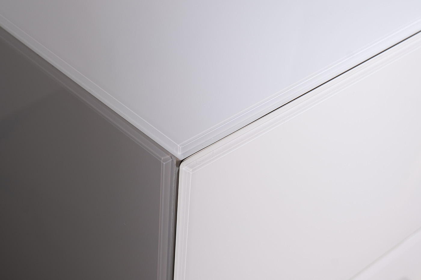 KFG089  Комод 6 ящиков белый/золото 