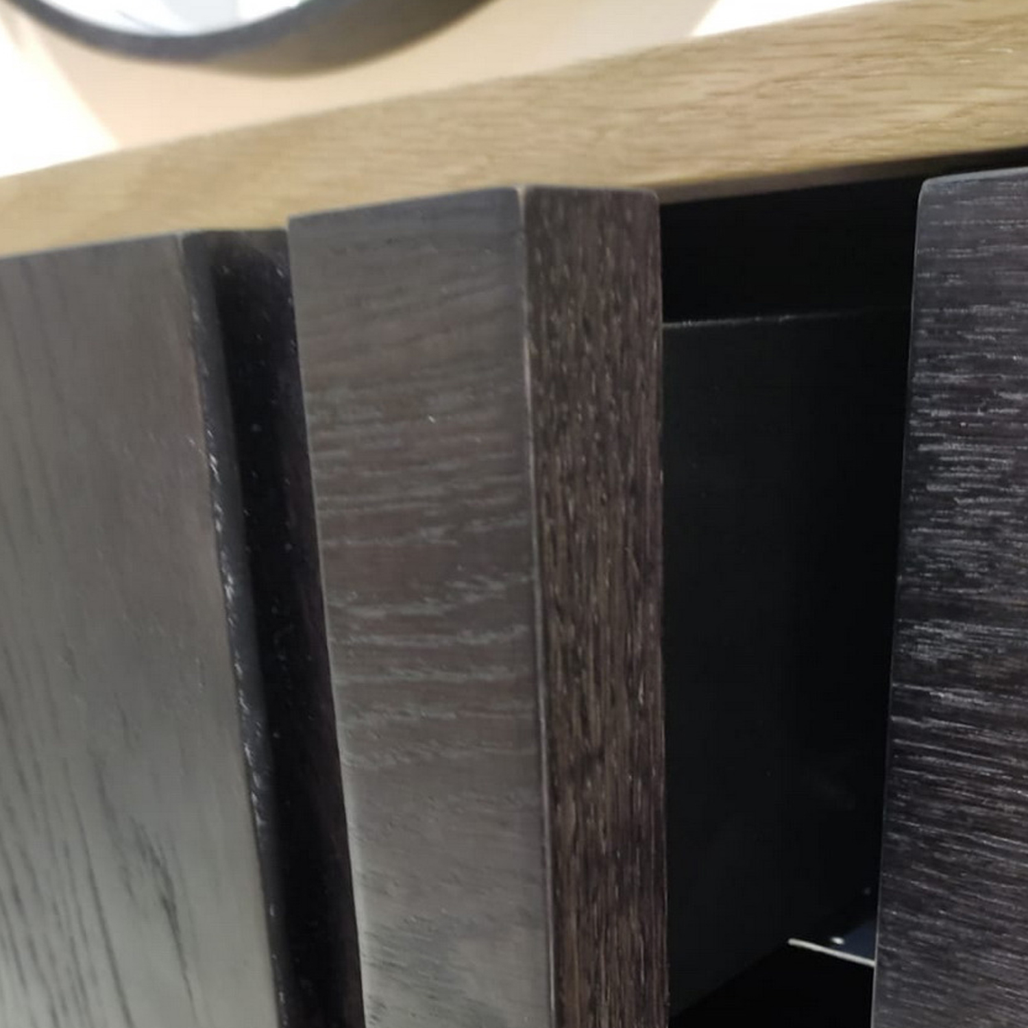 Комод с ящиками массив дуба чёрный ICON’S РВ 803 (выставочный образец)