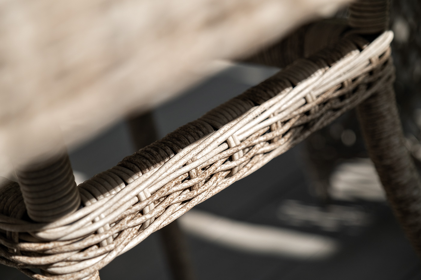 "Арлиш" обеденная группа плетеная на 4 персоны, цвет бежевый