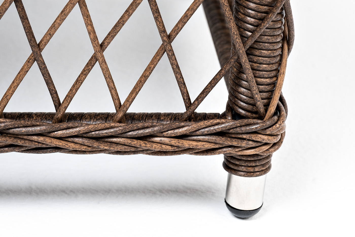 "Грандинелли" стол журнальный из искусственного ротанга, цвет коричневый