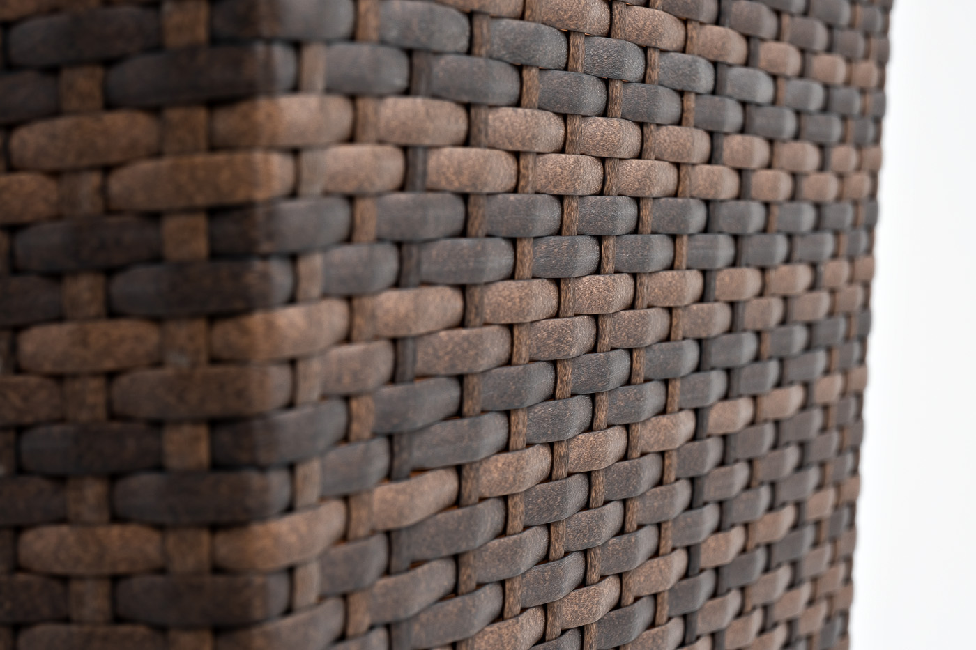 "Капуто" кашпо для цветов плетеное из искусственного ротанга, цвет коричневый