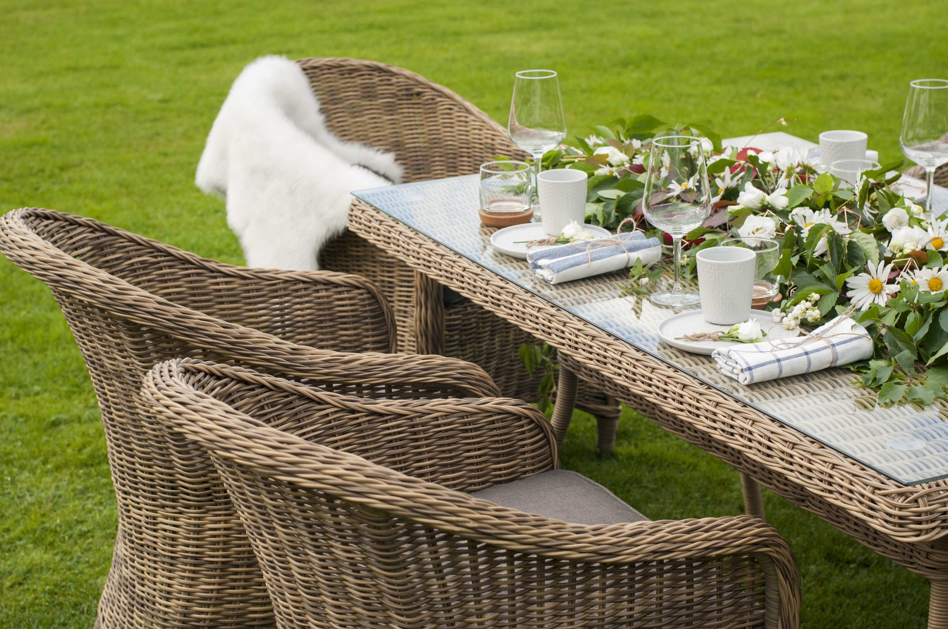 "Латтини" плетеный стол из искусственного ротанга 160х90см, цвет соломенный