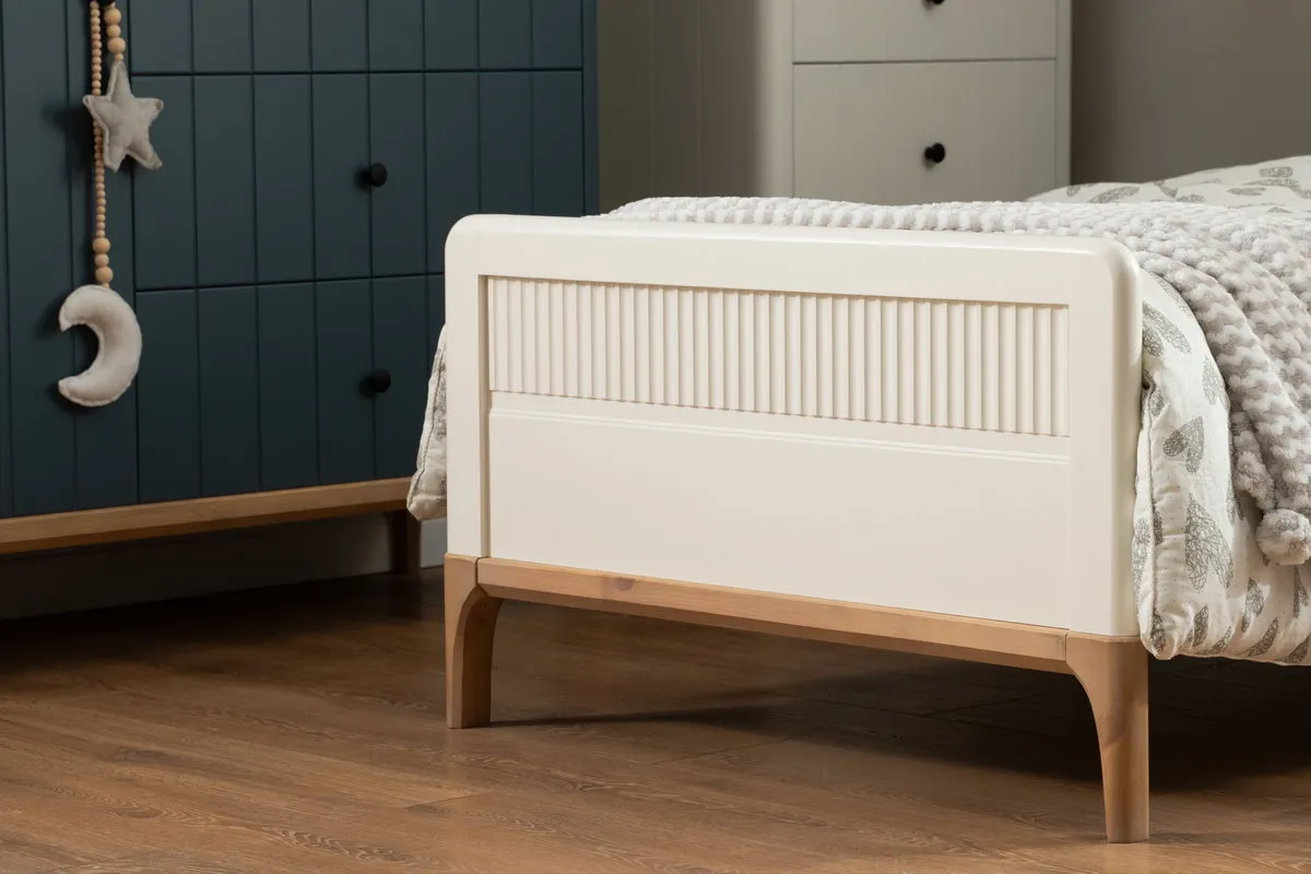 Кровать массив сосны Грета №2 800х1800