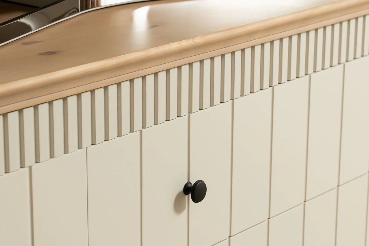 Тумба ТВ массив сосны Грета №4-140